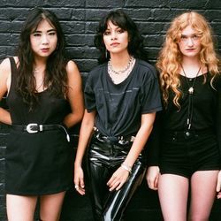 L.A. Witch tabs and guitar chords
