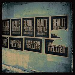 Sur Un Volcan Chords by La Maison Tellier