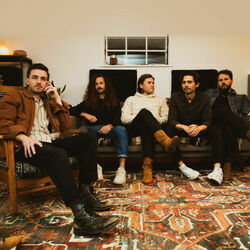Low Class Lovers Chords by LANco