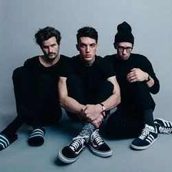 Get Away Chords by LANY