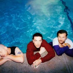 Dancing In The Kitchen Chords by LANY