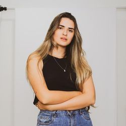 Amor De Sobra Chords by Larissa França