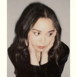 Magnolia Tab by Laufey