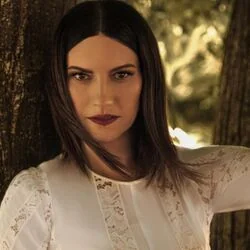 Más Que Una Idea Chords by Laura Pausini