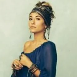 Tremble Chords by Lauren Daigle