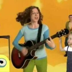 Running Down The Hill Chords by The Laurie Berkner Band