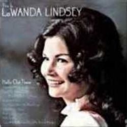 Lawanda Lindsey chords for Love makes the world go around