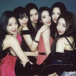 Sour Grapes Chords by Le Sserafim (르세라핌)