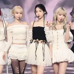 Swan Song Intro by Le Sserafim (르세라핌)