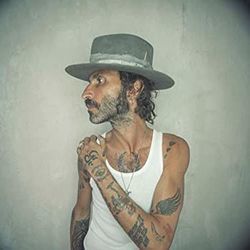 A Medio Centímetro Chords by Leiva