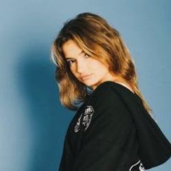 Oldest Teenager Chords by Lexi Jayde