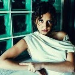 Lia Pappas-Kemps chords for Revolving doors