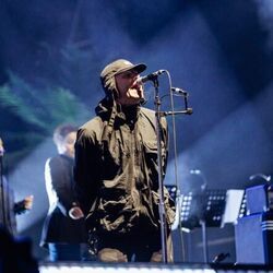 Half The World Away Live Chords by Liam Gallagher