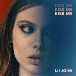 Kiss Me Chords by Lil Jolie