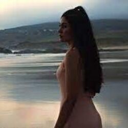 Lilian Monteiro chords for Tu reinas