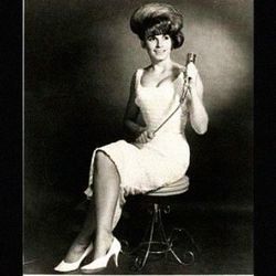 What A Man Bass Tab by Linda Lyndell
