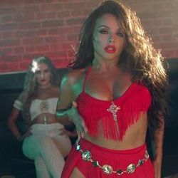 Reggaetón Lento Chords by Little Mix