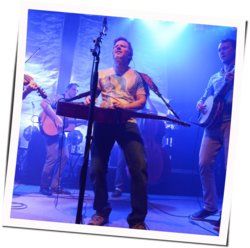 They Won't Come Near Chords by Liveloud
