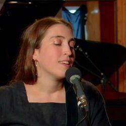 Ill Be Home For Christmas Chords by Lizzy McAlpine