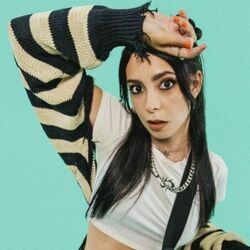 Asking For A Friend Chords by LøLø