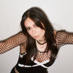 The Floor Is Lava!! Chords by LøLø