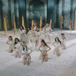 Dance On My Own Chords by Loona (이달의 소녀)