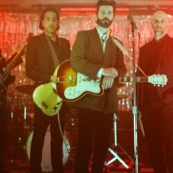 Looking Back Chords by Lord Huron