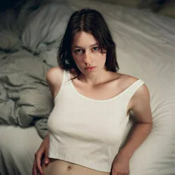 Entre Mes Jambes Chords by Lou-adriane Cassidy