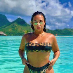 Confident  Chords by Demi Lovato