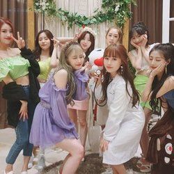 Close To You Chords by LOVELYZ