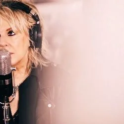 Stolen Moments Chords by Lucinda Williams