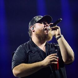 Luke Combs chords for Huntin by yourself