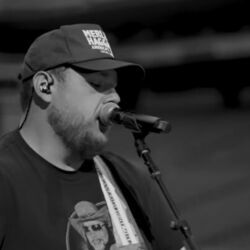 Luke Combs chords for Tattoo on a sunburn