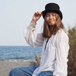The Philosopher Chords by Luna Keller