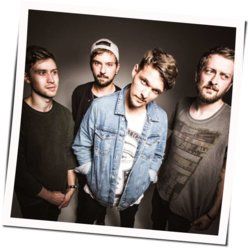 Luna Kiss chords for Unfamiliar