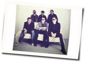 Lovedust Chords by Luna