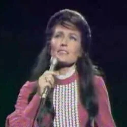 Peace In The Valley Chords by Loretta Lynn