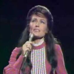Peace In The Valley Chords by Loretta Lynn