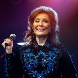 The Hands Of Yesterday Chords by Loretta Lynn