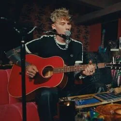 Sun To Me Chords by MGK (Machine Gun Kelly)