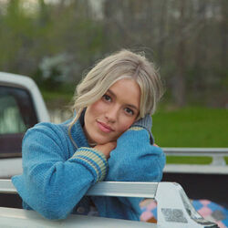 Mackenzie Carpenter chords for Only girl