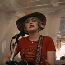 Nothing Good Comes Out Of California Chords by Maddie Poppe