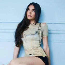 Healthy Habit Chords by Madison Beer