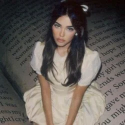 Reckless (Ver2) Tab by Madison Beer