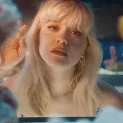 Flat Earther Chords by Maisie Peters