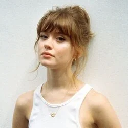 Holy Revival Bass Tab by Maisie Peters