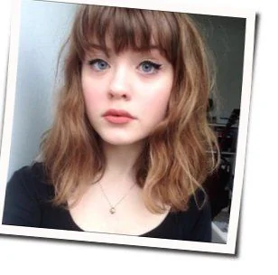 Maybe (acoustic) Chords by Maisie Peters
