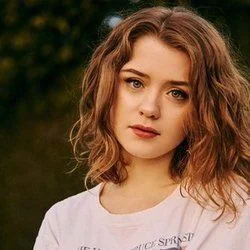 Toast Chords by Maisie Peters