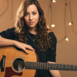 Fija Tus Ojos En Cristo Chords by Majo Solís