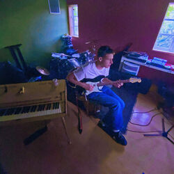 Hesitating Bass Tab by Malcolm Todd